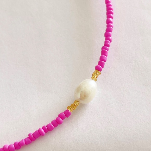 Handmade natural fresh water Pearl and pink glass seed beads necklace - Picture 3 of 4